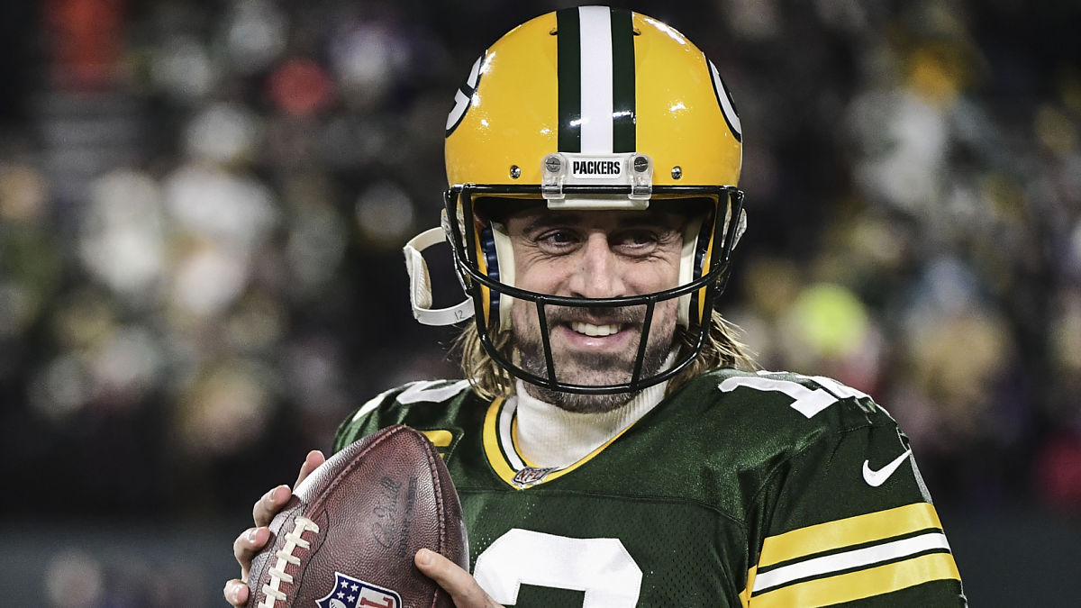 Aaron Rodgers, jerk or not, still betting favorite to win NFL MVP