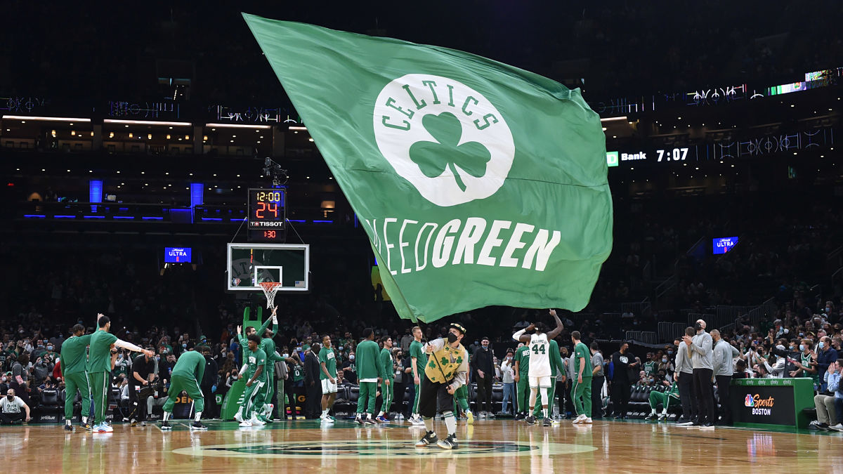 Celtics Legends Bill Russell, Cedric Maxwell Pay Tribute To Sam Jones