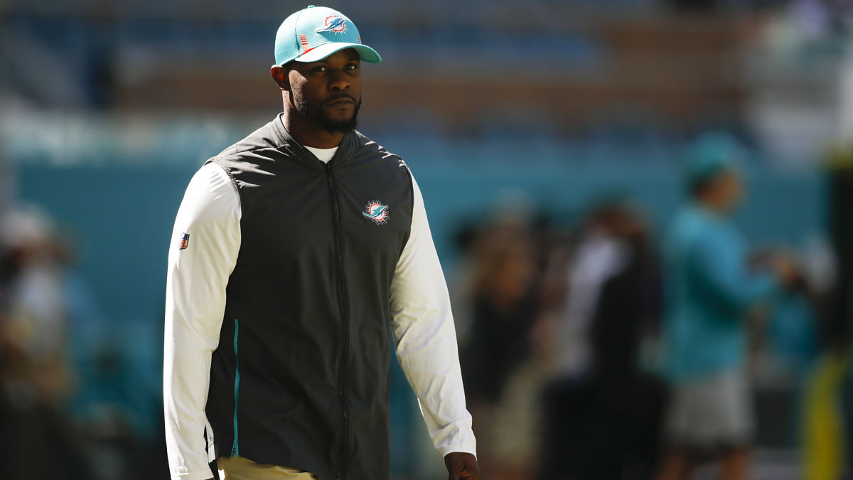 Behind-the-scenes fallout, factors in Dolphins' dismissal of Flores