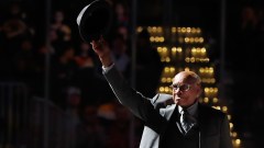 Willie O'Ree honored as Bruins raise No. 22 to TD Garden rafters