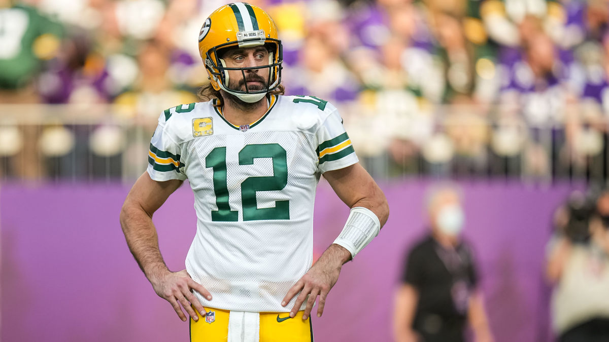 Aaron Rodgers Embodies Spirit of Nic Cage Arriving at Packers Training Camp