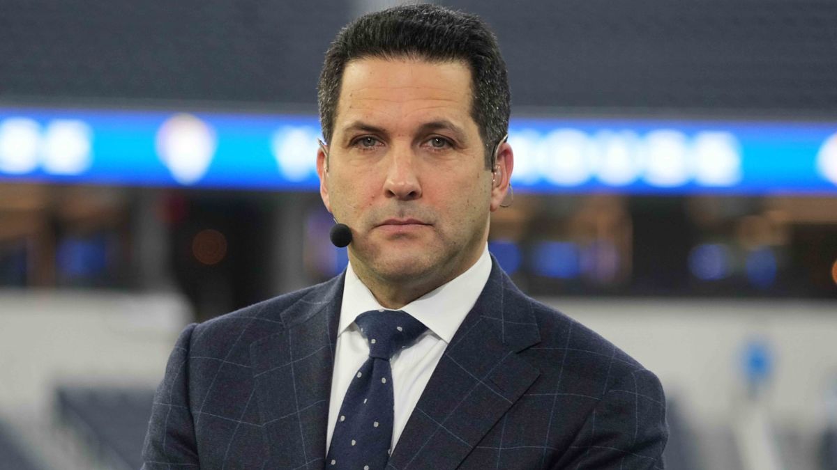 Adam Schefter Gets Rightfully Ripped For Since Deleted Dwayne Haskins Tweet