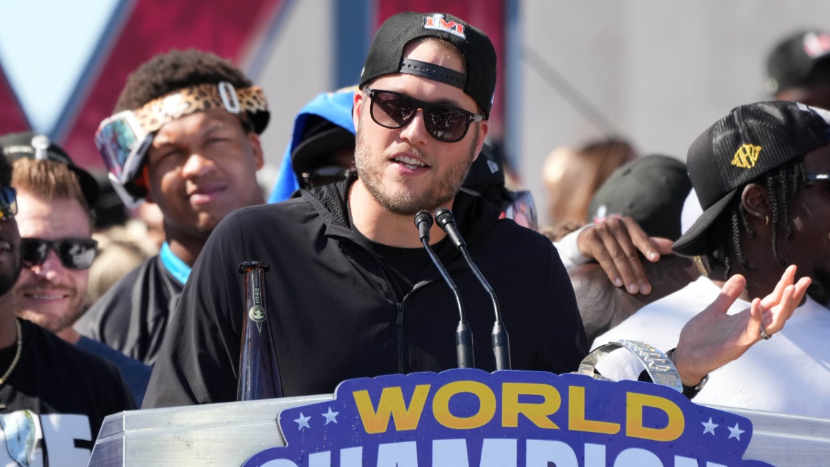 Rams Super Bowl parade: Tom Brady offers Matthew Stafford funny advice