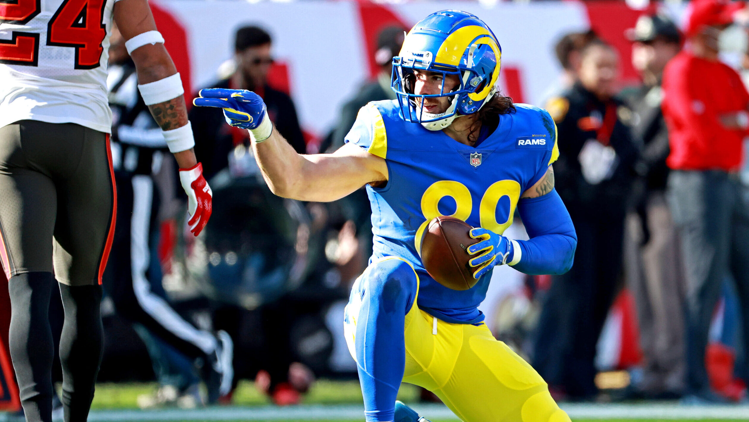 Tyler Higbee of the Los Angeles Rams warms up prior to the game