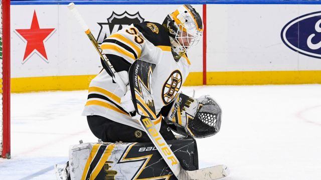 Boston Bruins goaltender Linus Ullmark