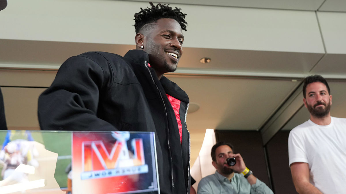 Antonio Brown 'Extremely Serious' About Buying Denver Broncos W/ Kanye West