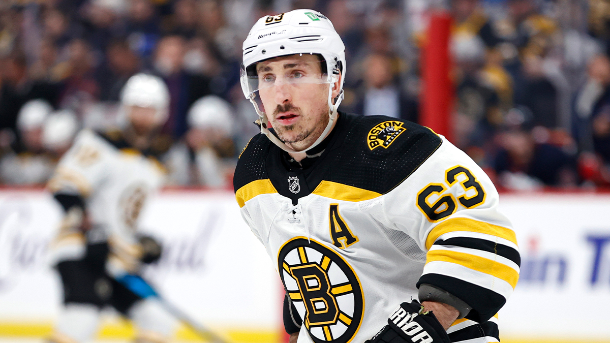 Brad Marchand, daughter share sweet moment before Bruins game