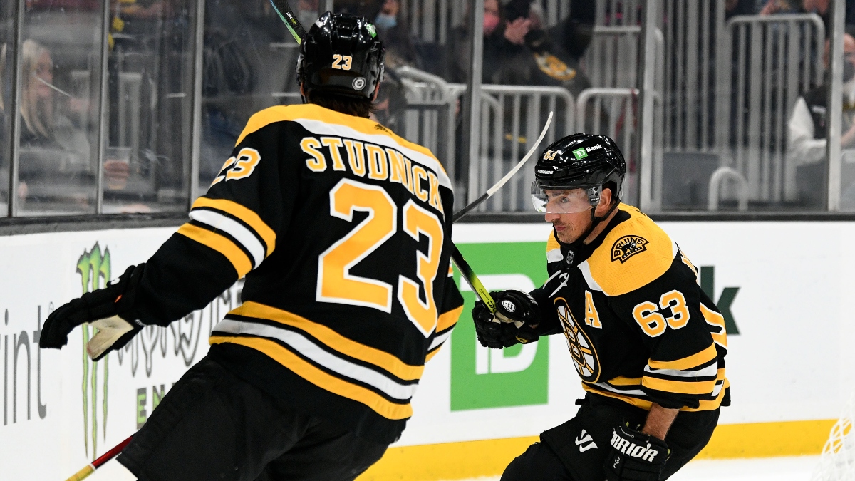 Boston Bruins signed Jack Studnicka jersey. #68