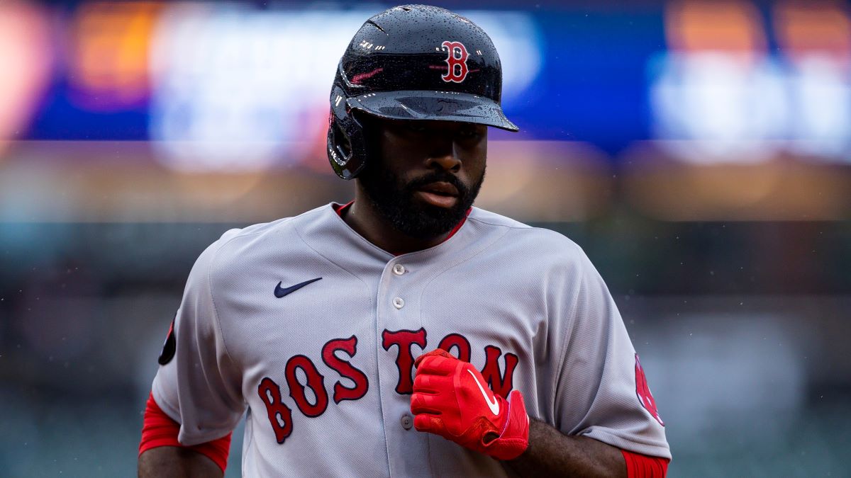 Boston Red Sox OF Jackie Bradley takes paternity leave 