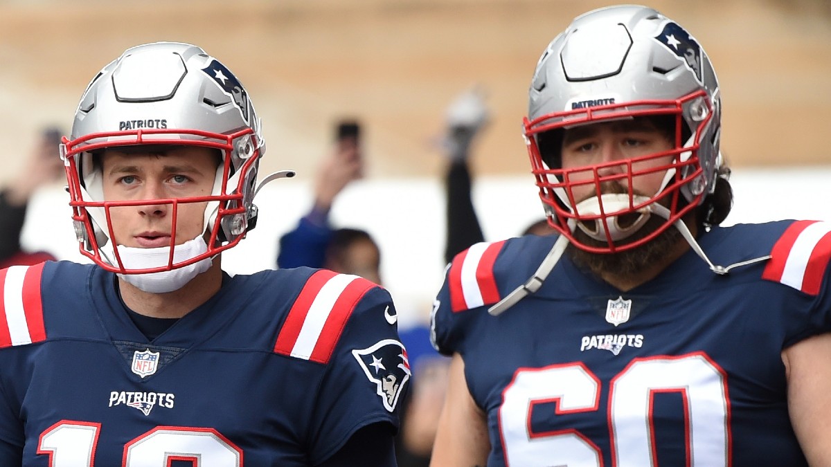 Center David Andrews returning to New England Patriots - Boston