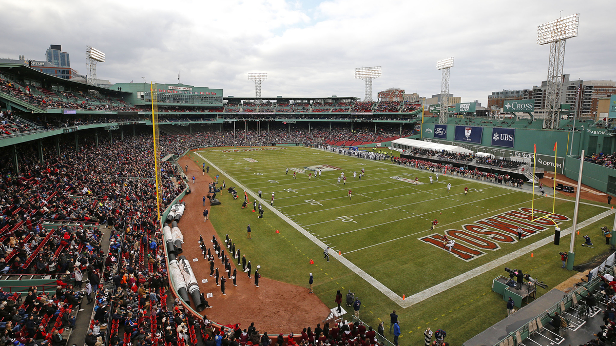 Florida Georgia Line Gets Unreal Private Tour Of Fenway Park Poses Atop Green Monster Photo 7725