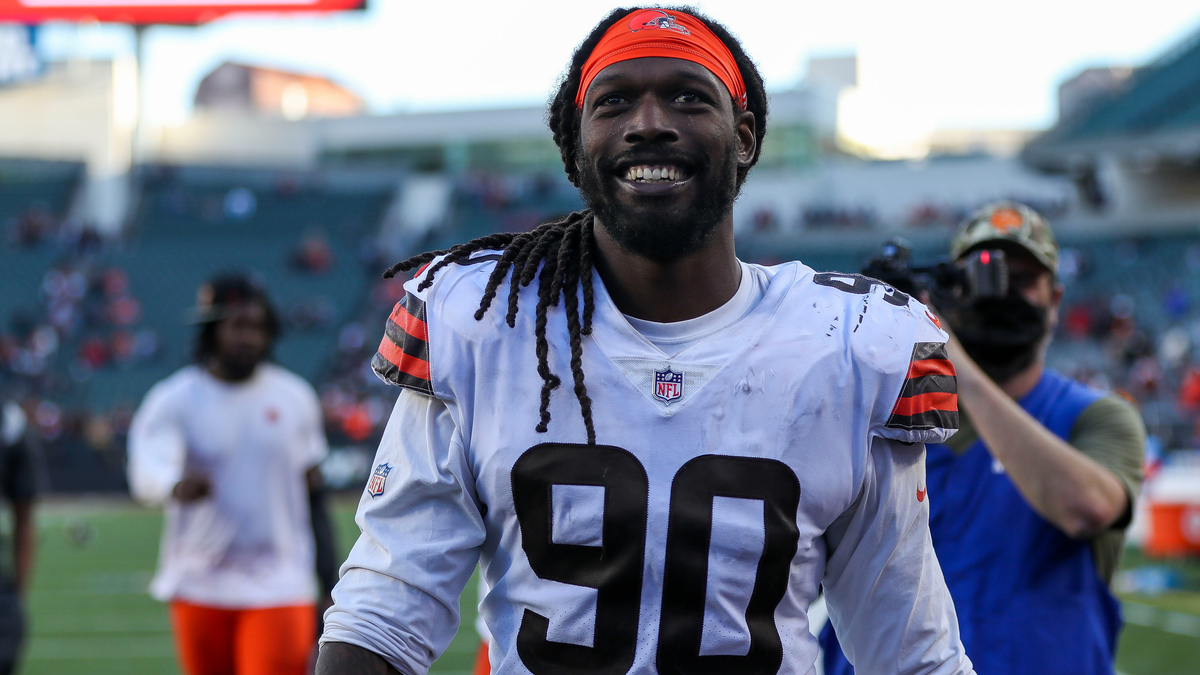 Browns' Clowney, Ward injured, will miss game vs Patriots National