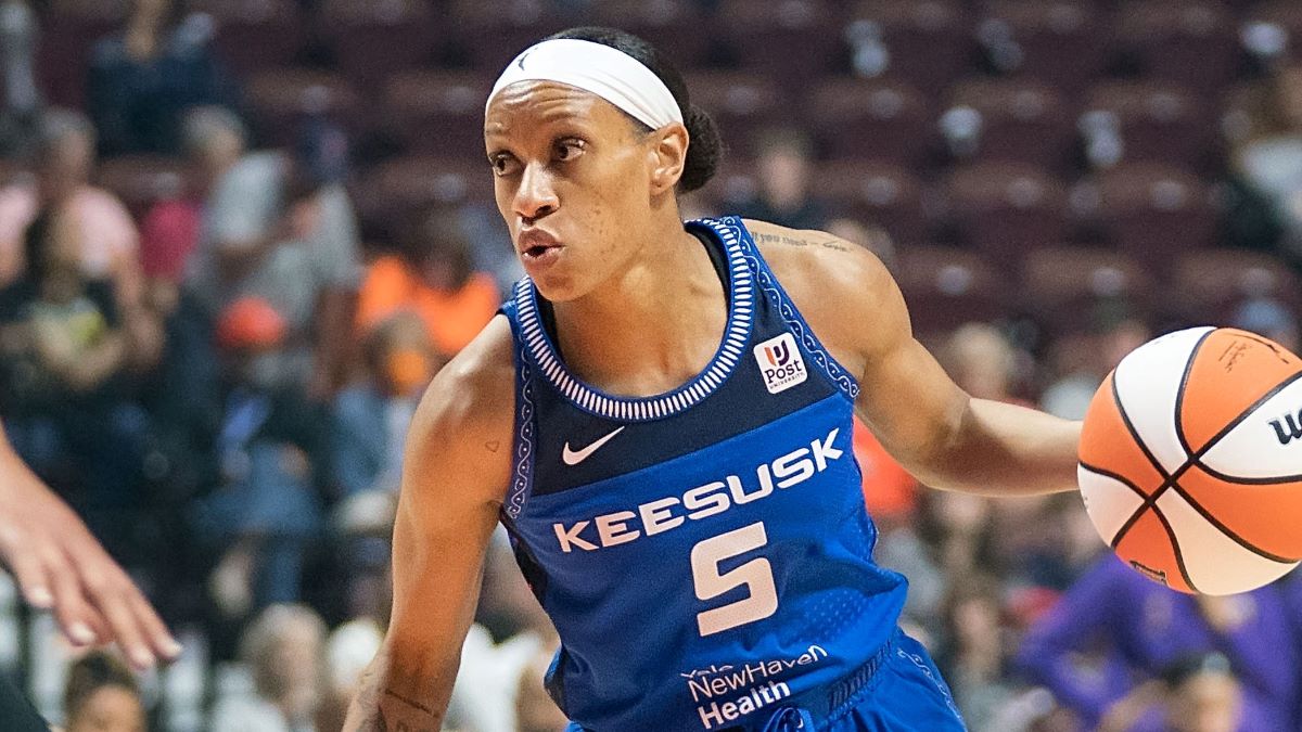 CT Sun Guard Jasmine Thomas Injured In Blowout Win Vs. Fever