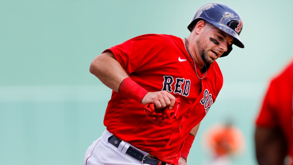 Boston Red Sox scratch Christian Vázquez from lineup vs. Astros on Monday  night; Kevin Plawecki now catching 