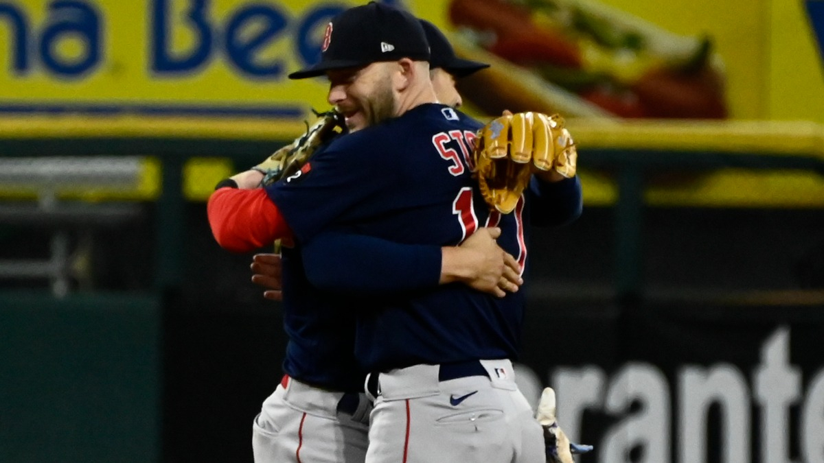 Alex Cora 'probably' will shave beard as Boston Red Sox 'have to make  adjustments;' how about also moving Trevor Story down in lineup? 