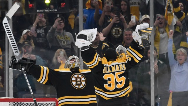 Boston Bruins goalies Linus Ullmark and Jeremy Swayman