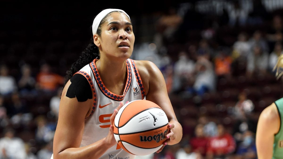 Sun’s Brionna Jones For WNBA Sixth Player Award? ESPN Experts Think So
