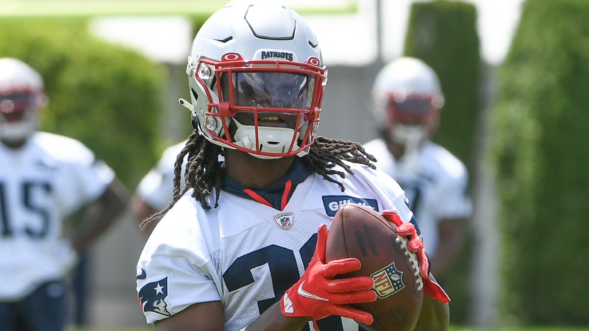 Patriots RB Rhamondre Stevenson gets another challenge from Ivan Fears