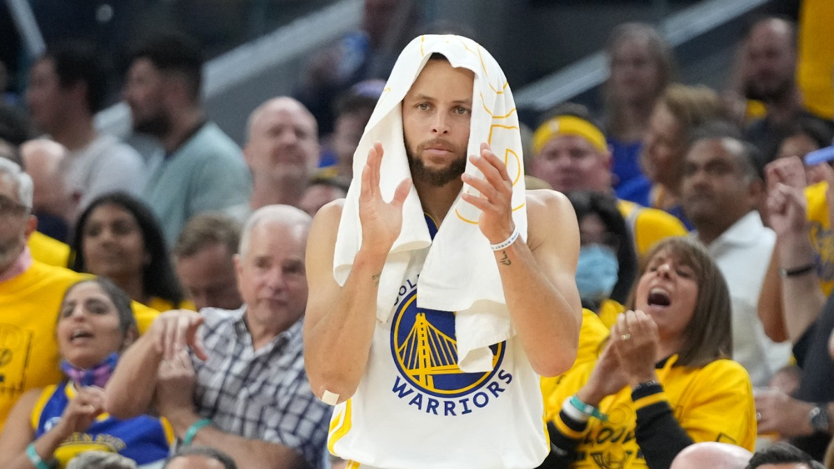 Steph Curry Wears Revenge 'Ayesha Curry Can Cook' Shirt at NBA