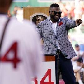 Gallery: Red Sox hall of famer Manny Ramirez honored with teammate David  Ortiz – Boston Herald
