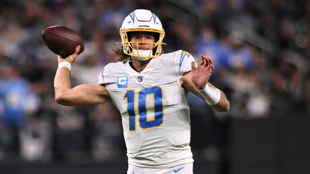 Justin Herbert Pro Bowl jersey looks kind of nice, just realized it just  released : r/Chargers