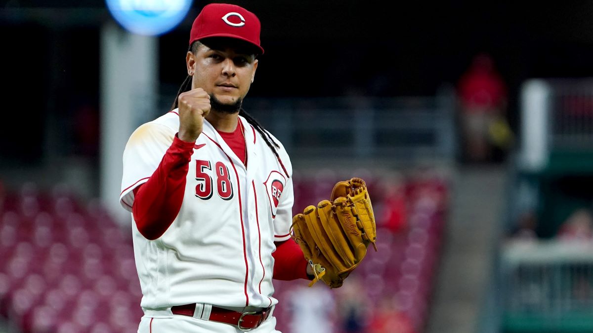 What's up with Reds ace Luis Castillo? - Red Reporter