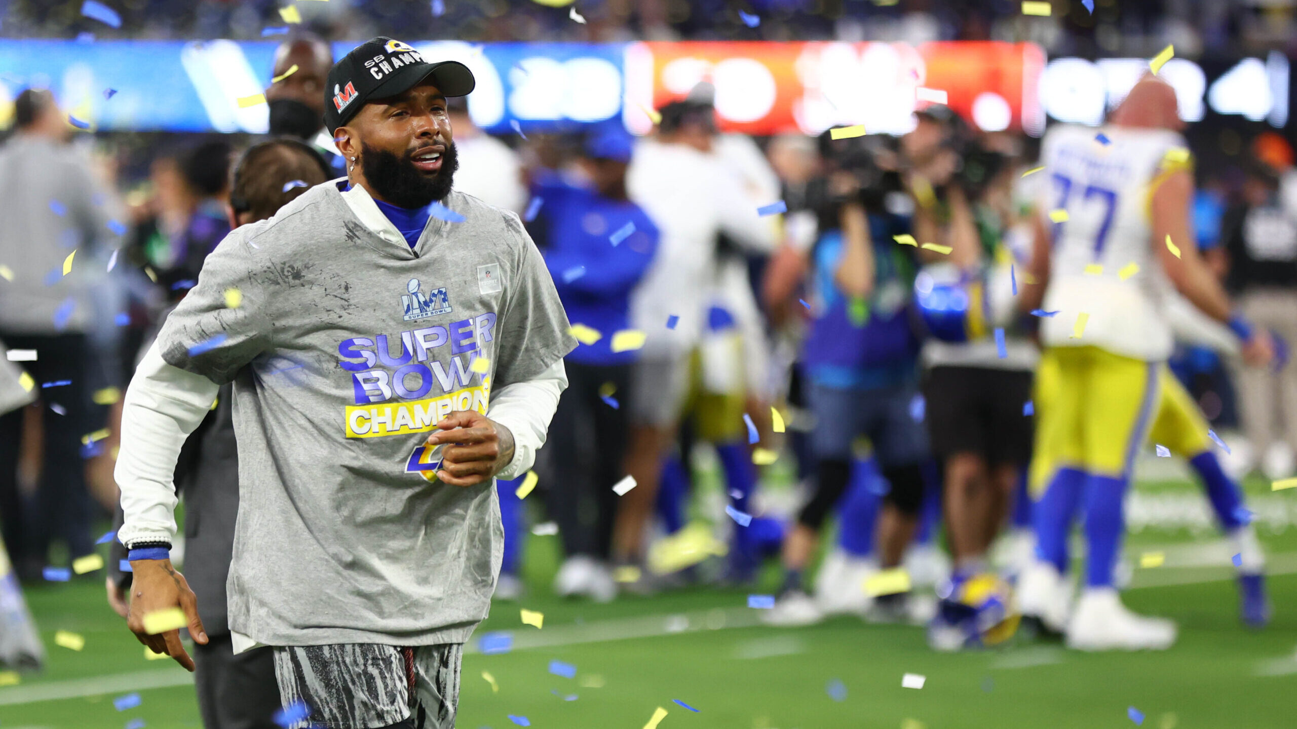 Tony Romo Didn't Boot Jerry Jones' Wife From First Class On London ...