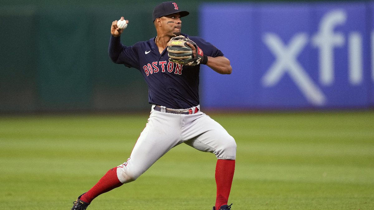 Xander Bogaerts injury: Red Sox shortstop dealing with sore shoulder,  should be fine for Opening Day - DraftKings Network