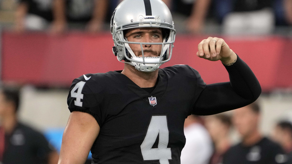 Raiders QB Derek Carr wants nothing to do with Dana White's Tom Brady drama