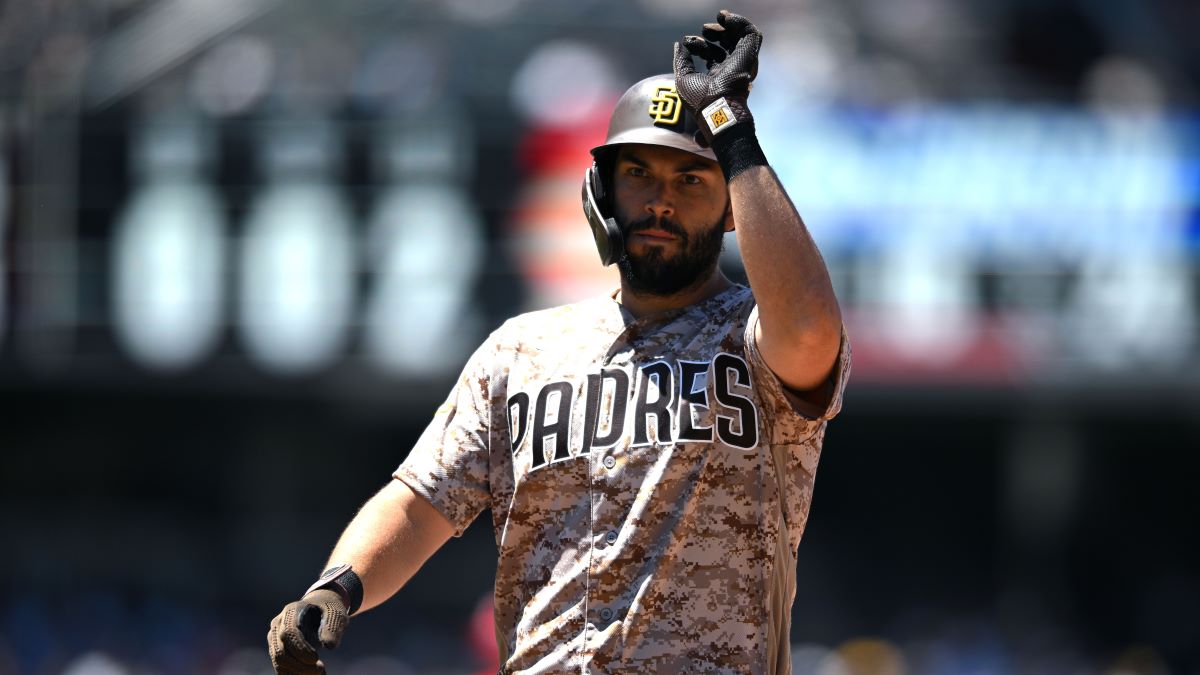 Red Sox: Eric Hosmer shows support for former teammate Fernando