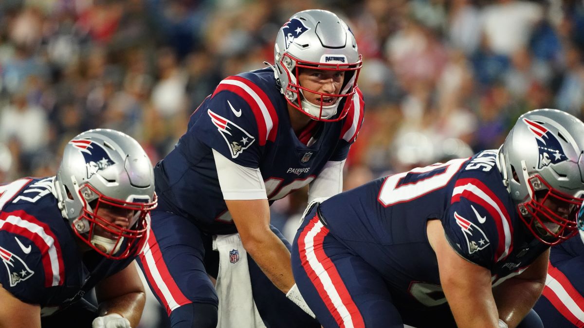 NFL Predictions: Analyzing the New England Patriots' Best and Worst-Case  Scenarios