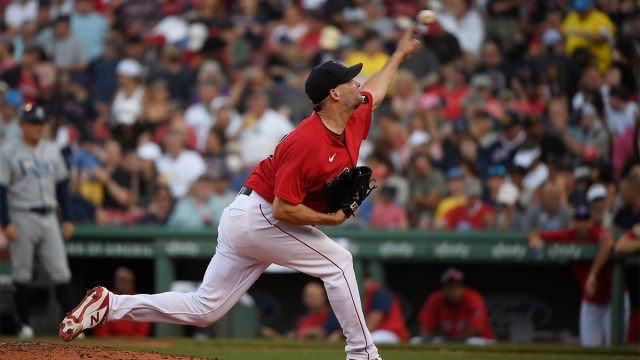 Red Sox starting pitcher Rich Hill