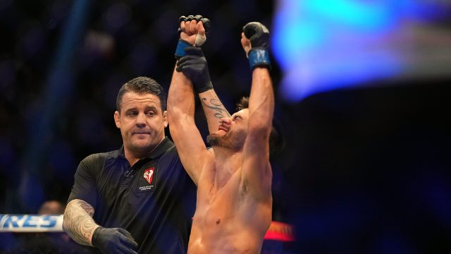 MMA: UFC 269-Munhoz vs Cruz