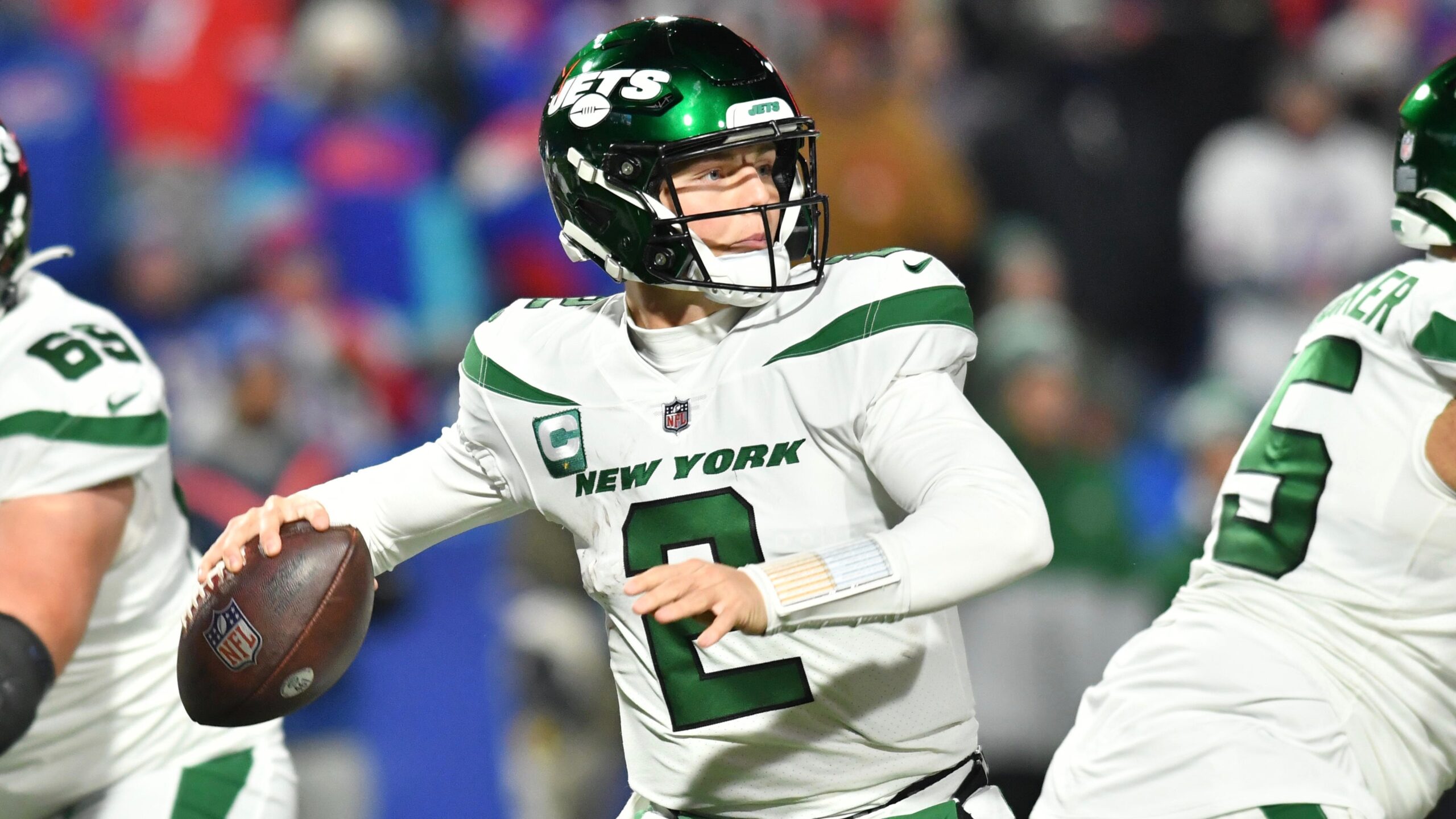 New York Jets QB Zach Wilson out 2-4 weeks after suffering bone