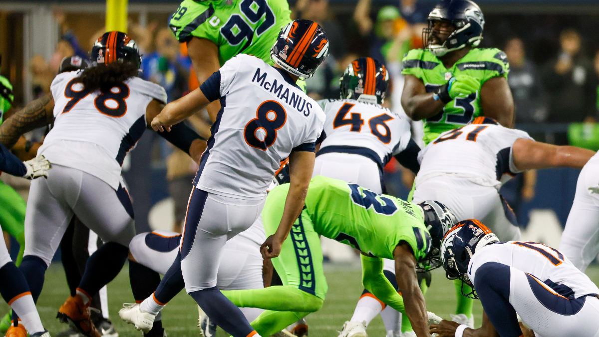 Sports Opinion) Keeler: If Broncos coach Nathaniel Hackett hadn't taken  ball out of Russell Wilson's hands in August, maybe he wouldn't have had to  do it Week 1 in Seattle – Greeley