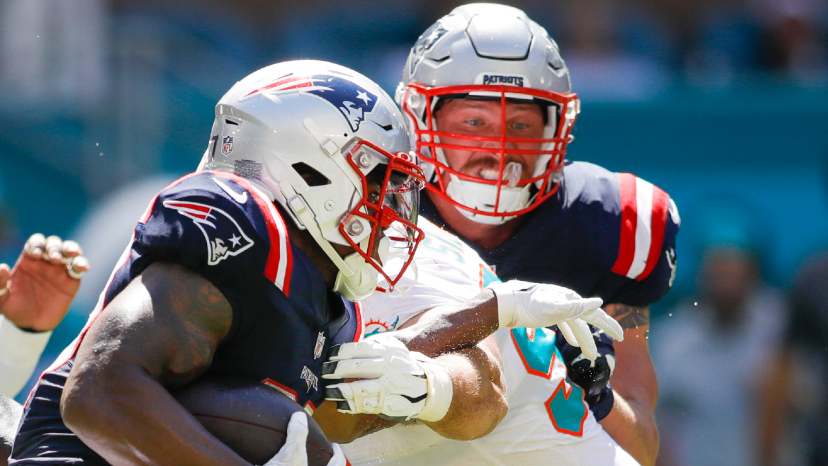 Did Patriots bench Cole Strange in season opener vs. Dolphins