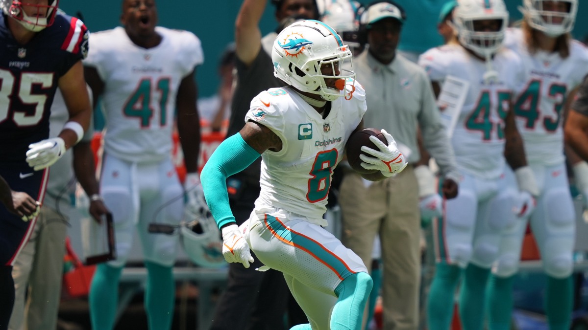 Miami heat: Dolphins have history of putting squeeze on Pats, National  Sports