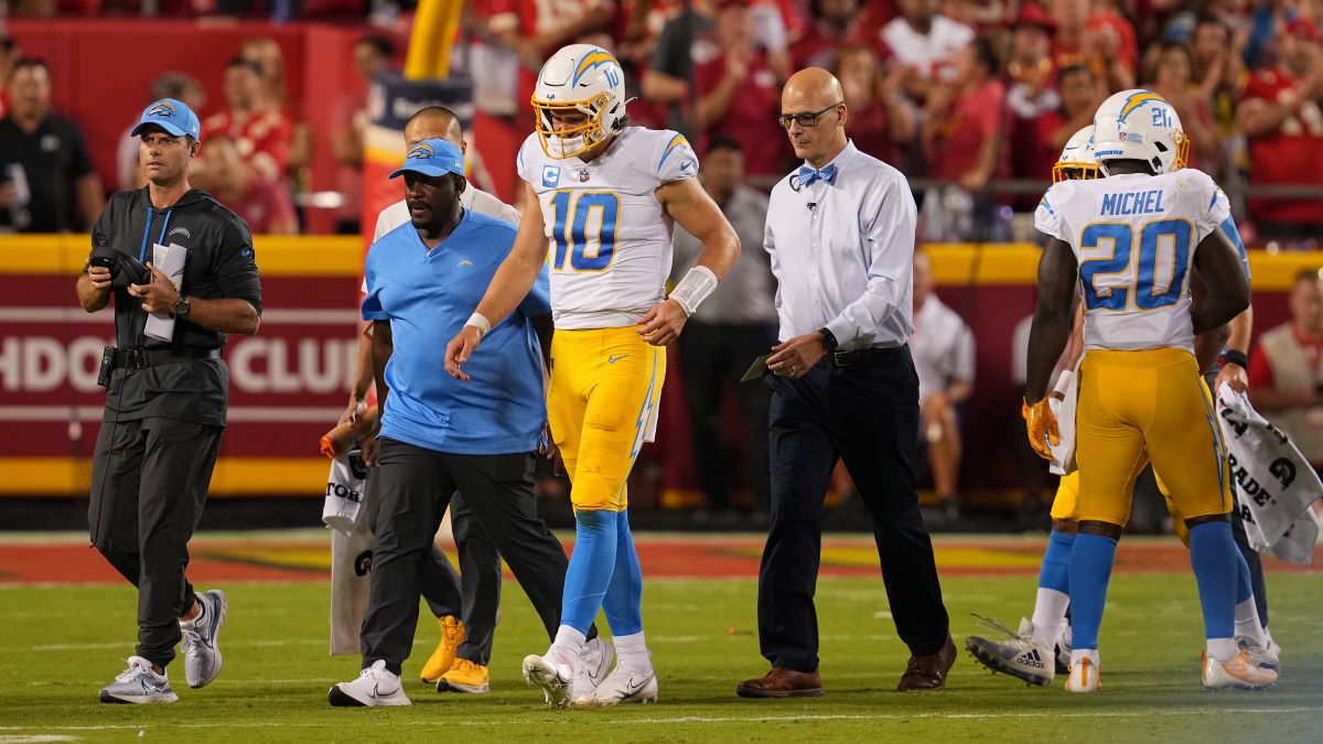 Justin Herbert Pint Glass-la Chargers Quarterback-chargers 