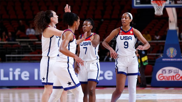USA Women's Basketball players