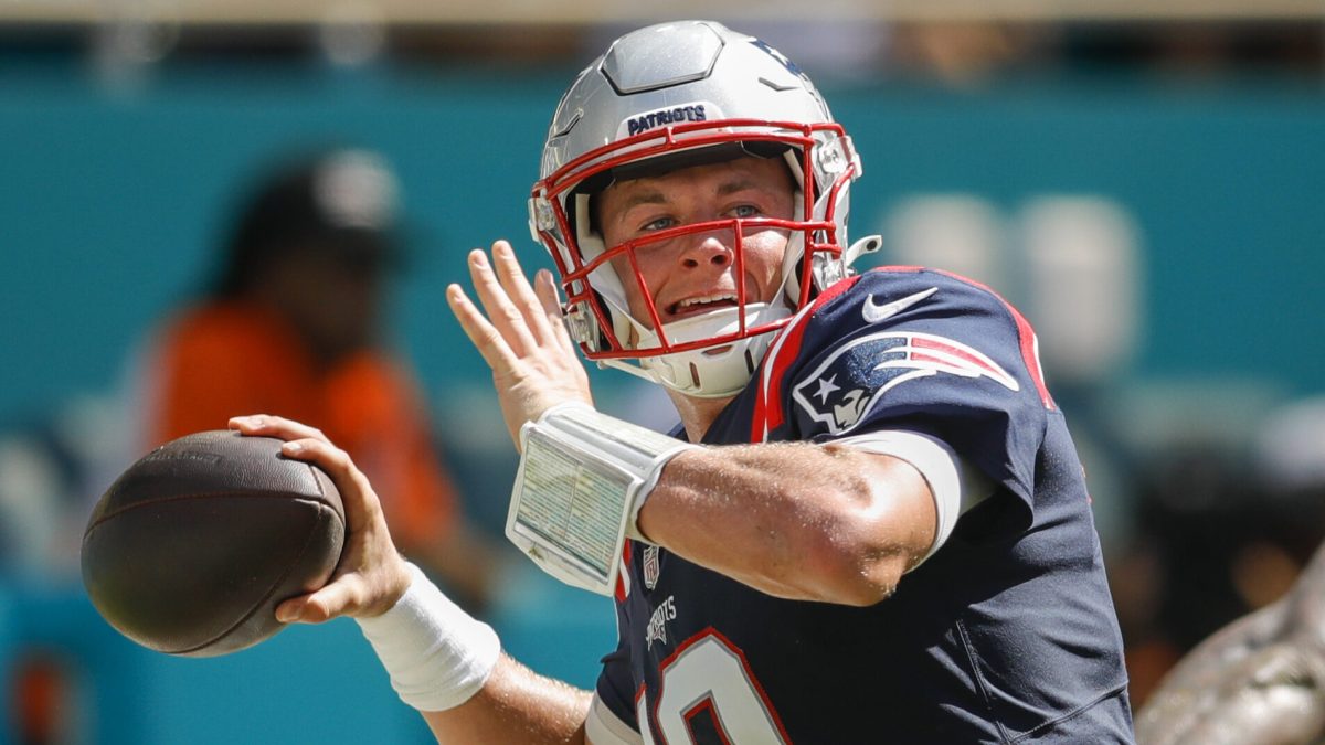 Patriots rookie QB Mac Jones files to trademark 'MJ 10' – NBC Sports Boston