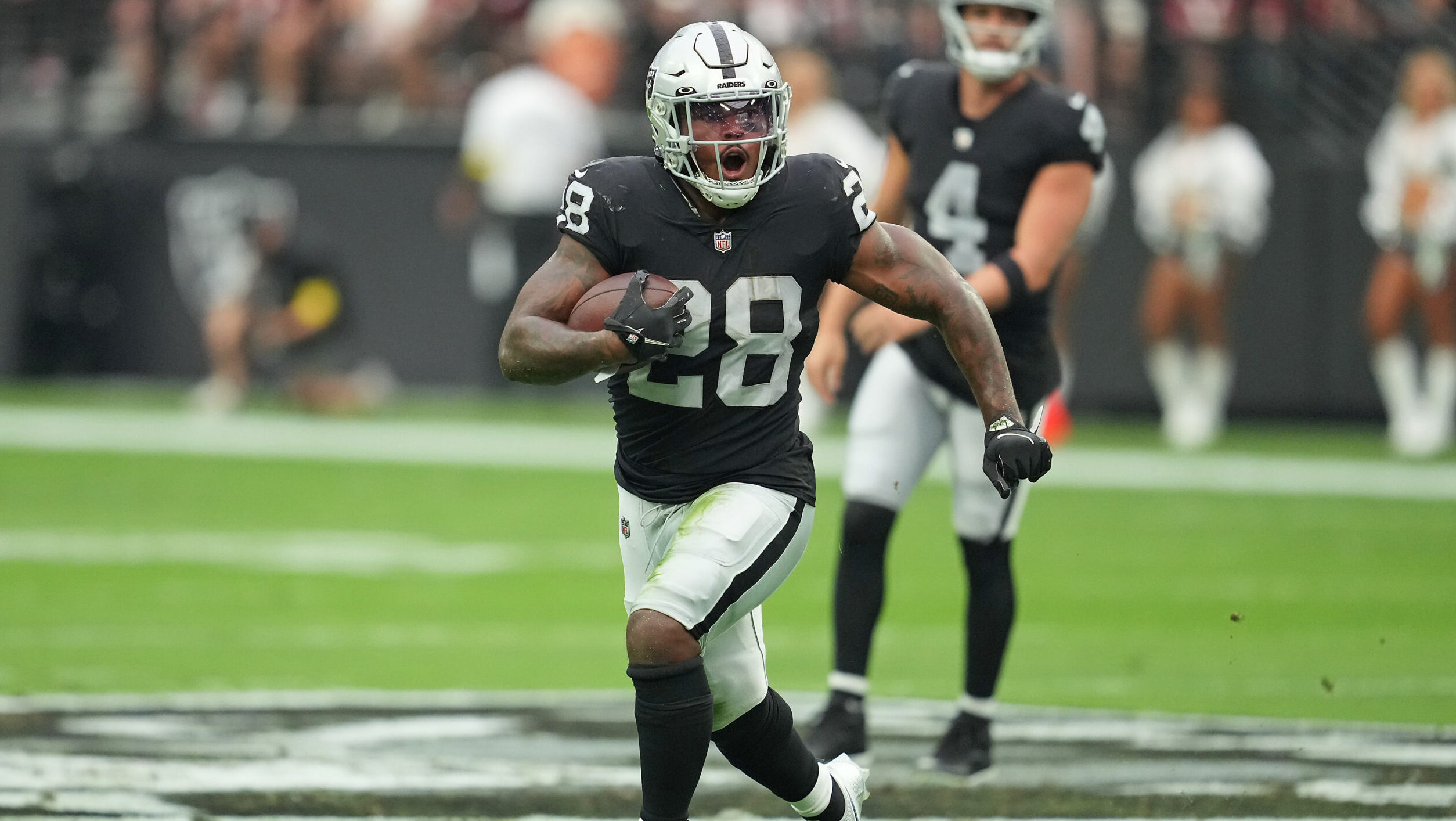 Las Vegas Raiders RB Josh Jacobs Questionable for Sunday
