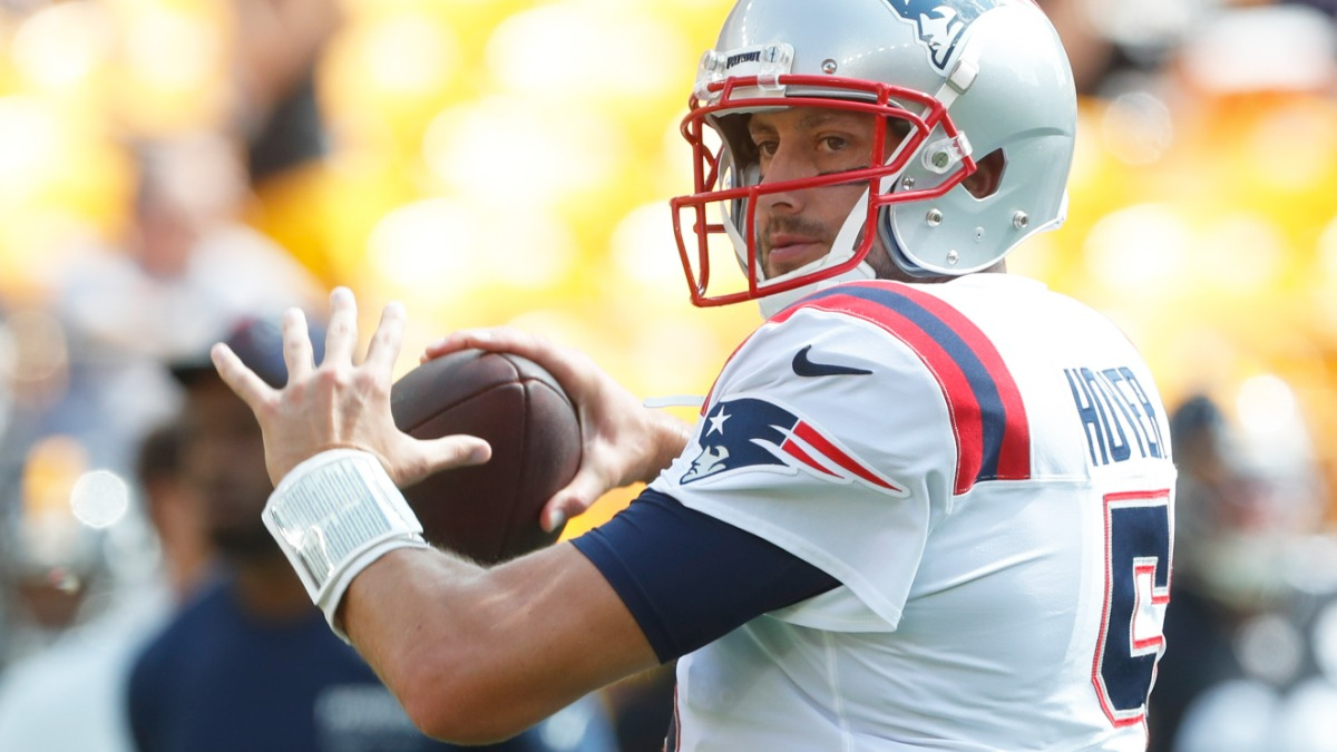 Brian Hoyer keeping his same approach, but ready for his opportunity in  place of Mac Jones - CBS Boston