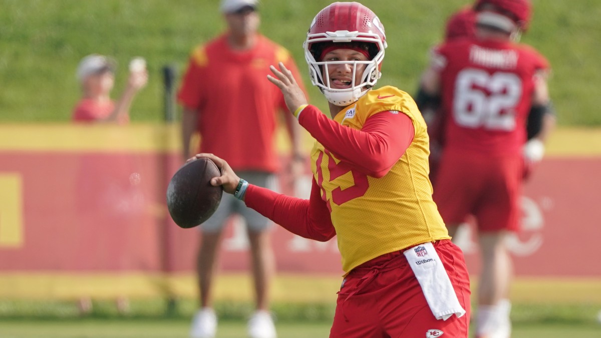 Patrick Mahomes says 'sorry to all you fantasy football guys