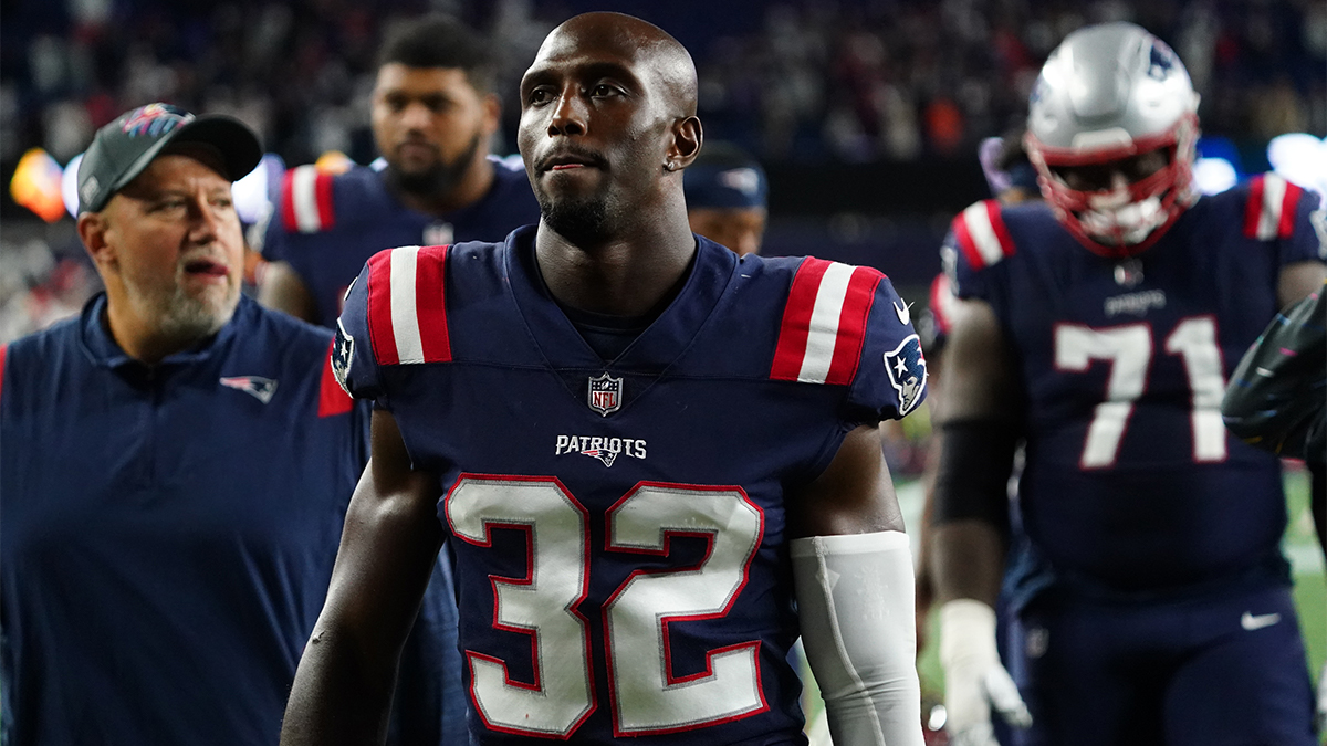 Patriots veteran safety Devin McCourty recovering from shoulder