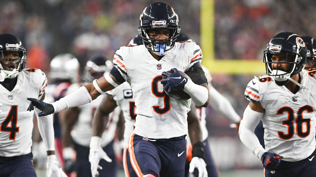 Bears' Jaquan Brisker thinks Mac Jones' kick was intentional