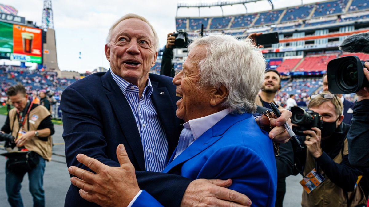 Jerry Jones Basically Confirms Throwing F-Bomb At Robert Kraft