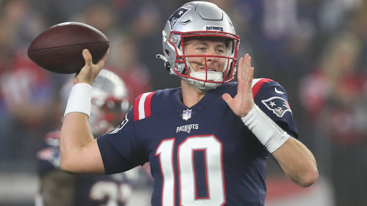 Mac Jones predictions: Prop bet picks and why he'll go under on passing  yards, TDs in 2022 NFL season - DraftKings Network