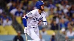 Free agent outfielder Cody Bellinger