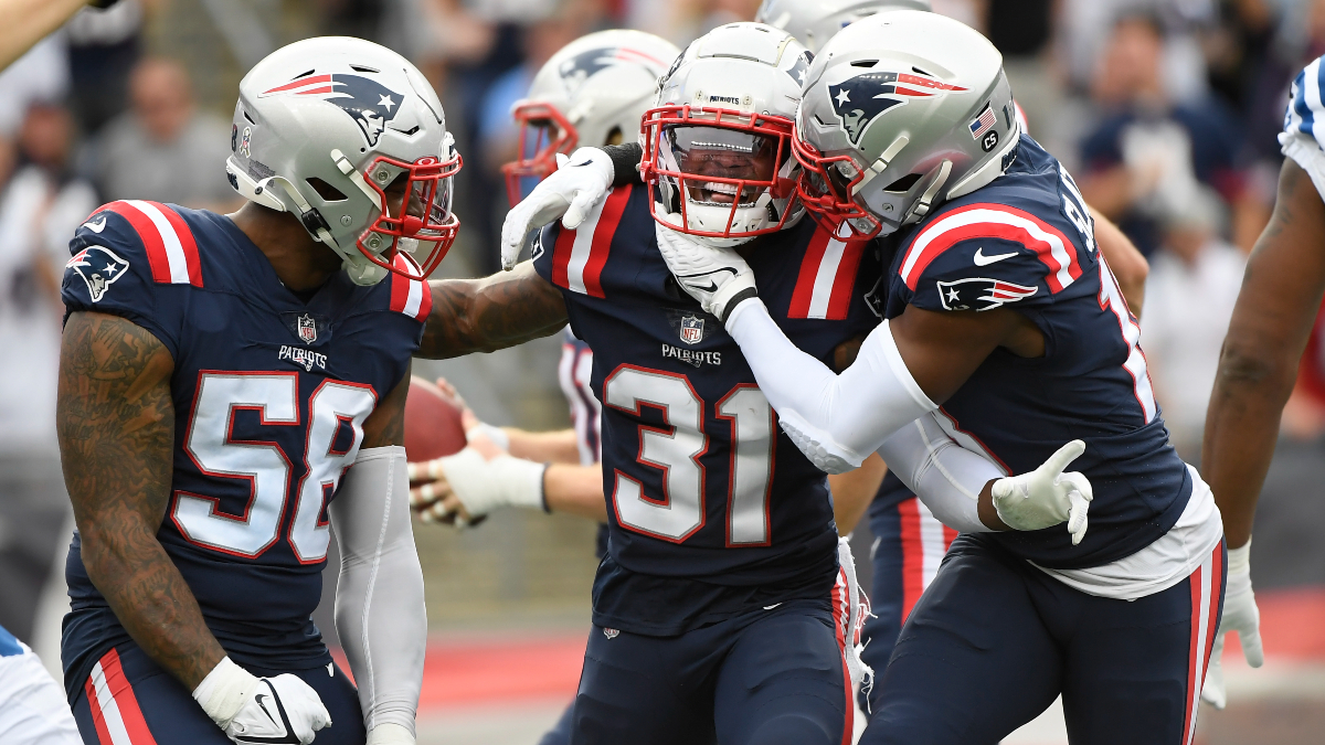 Patriots CB Jonathan Jones avoids ejection after big hit