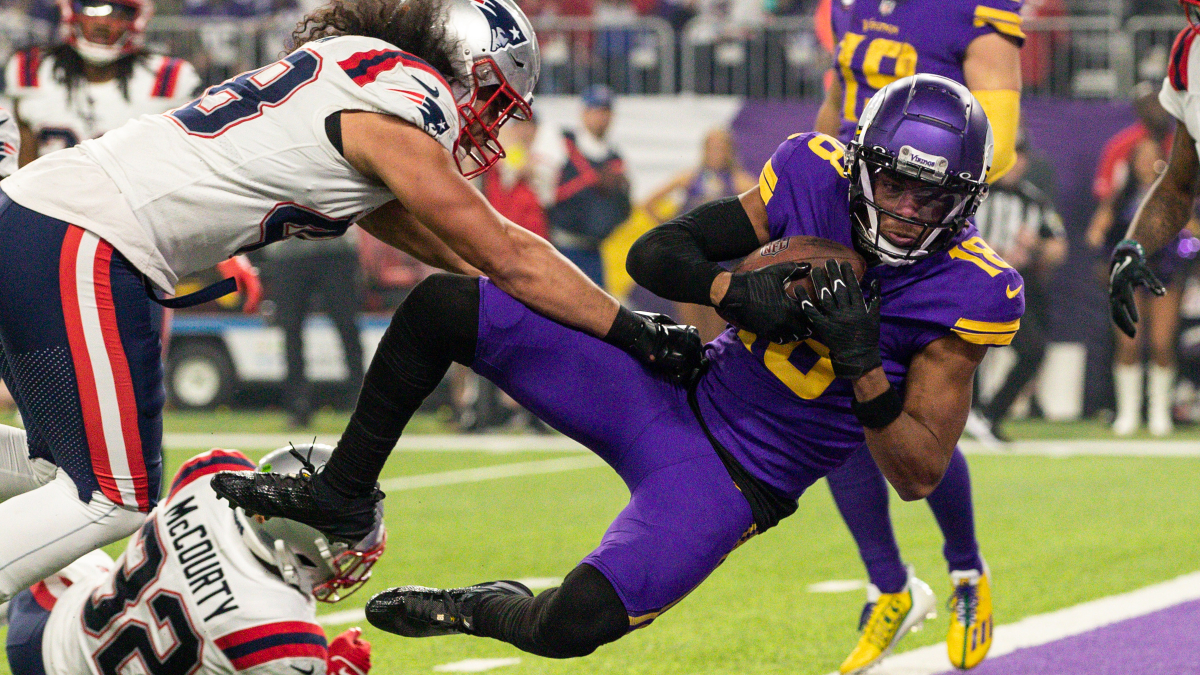 Vikings defeat Patriots on Thanksgiving